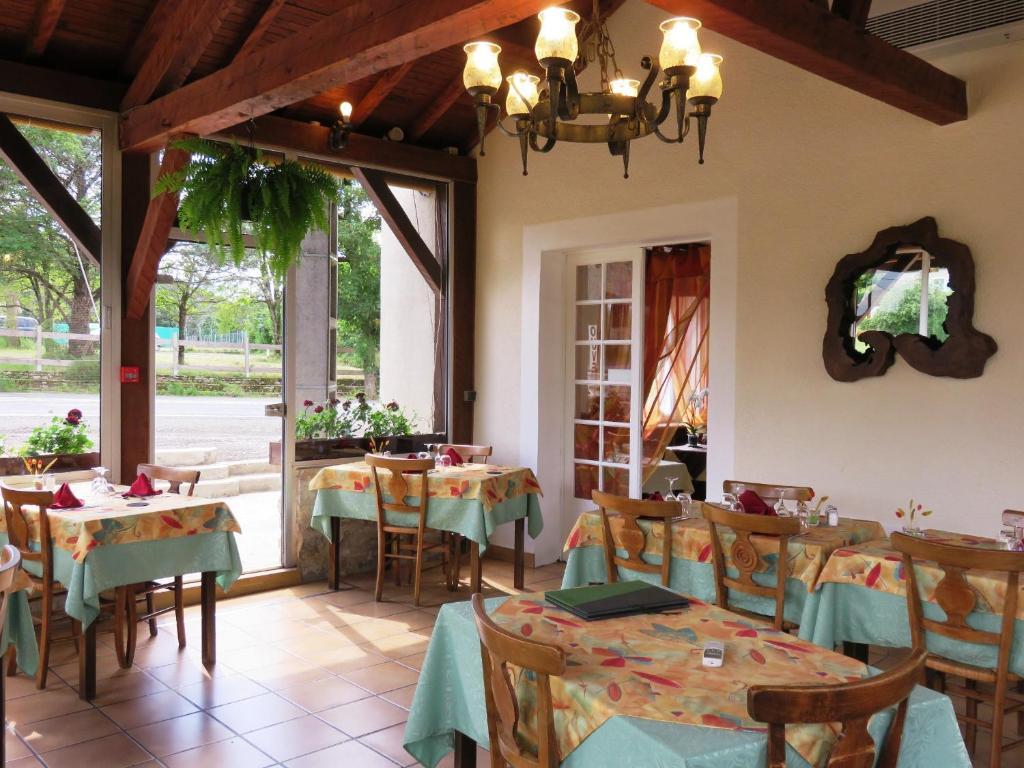 Le Relais Du Pont De Rhodes 호텔 Frayssinet 외부 사진